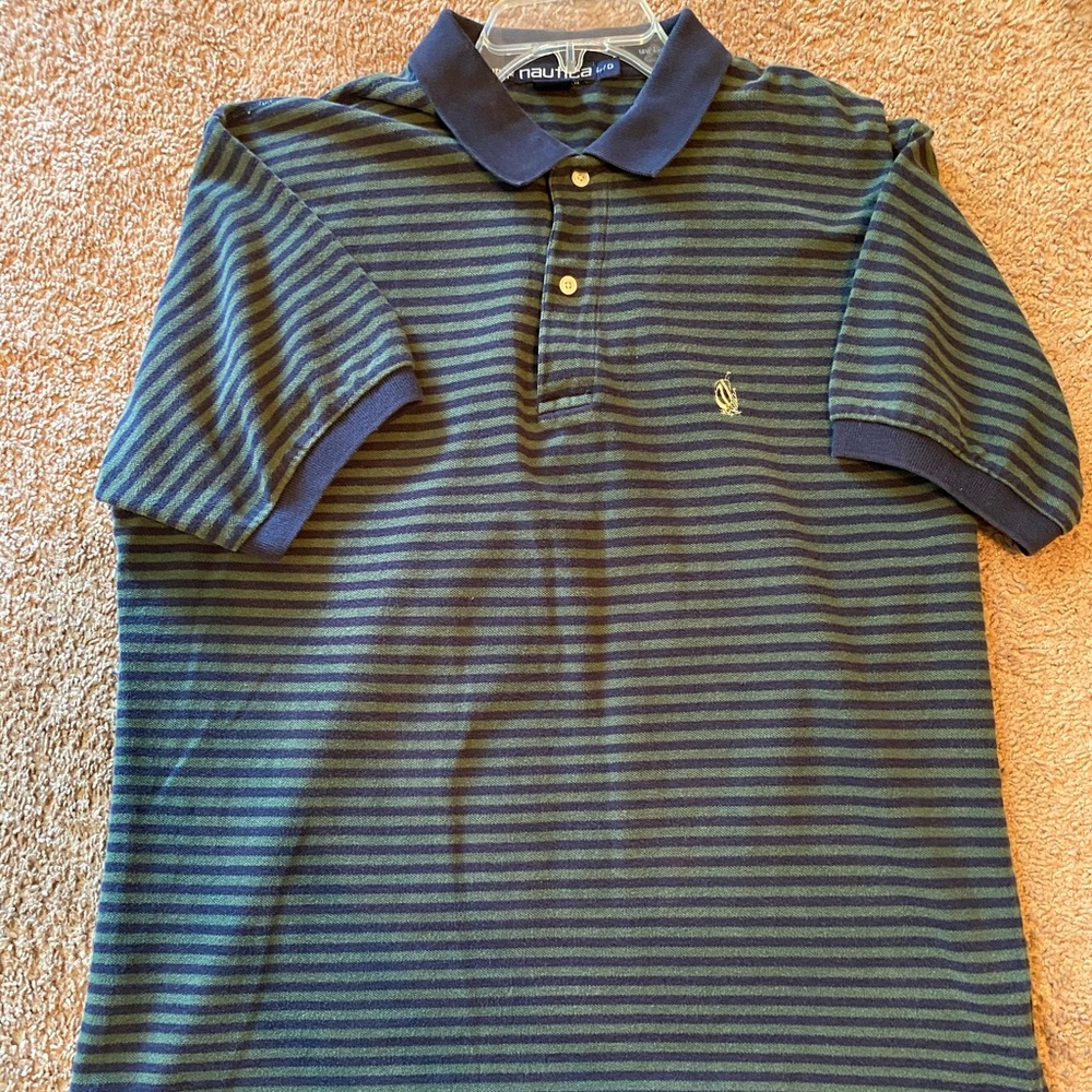 VINTAGE NAUTICA BUTTON UP